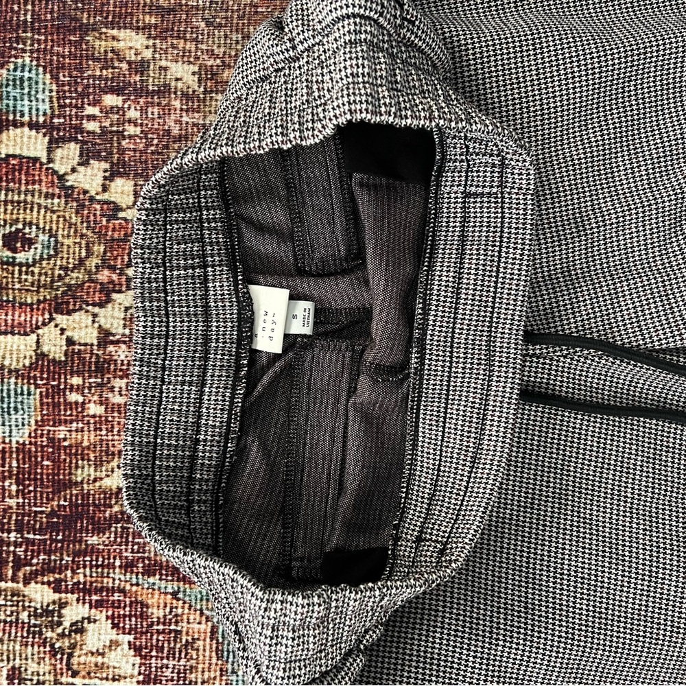 A New Day Plaid Joggers (2) - Picture 3 of 6